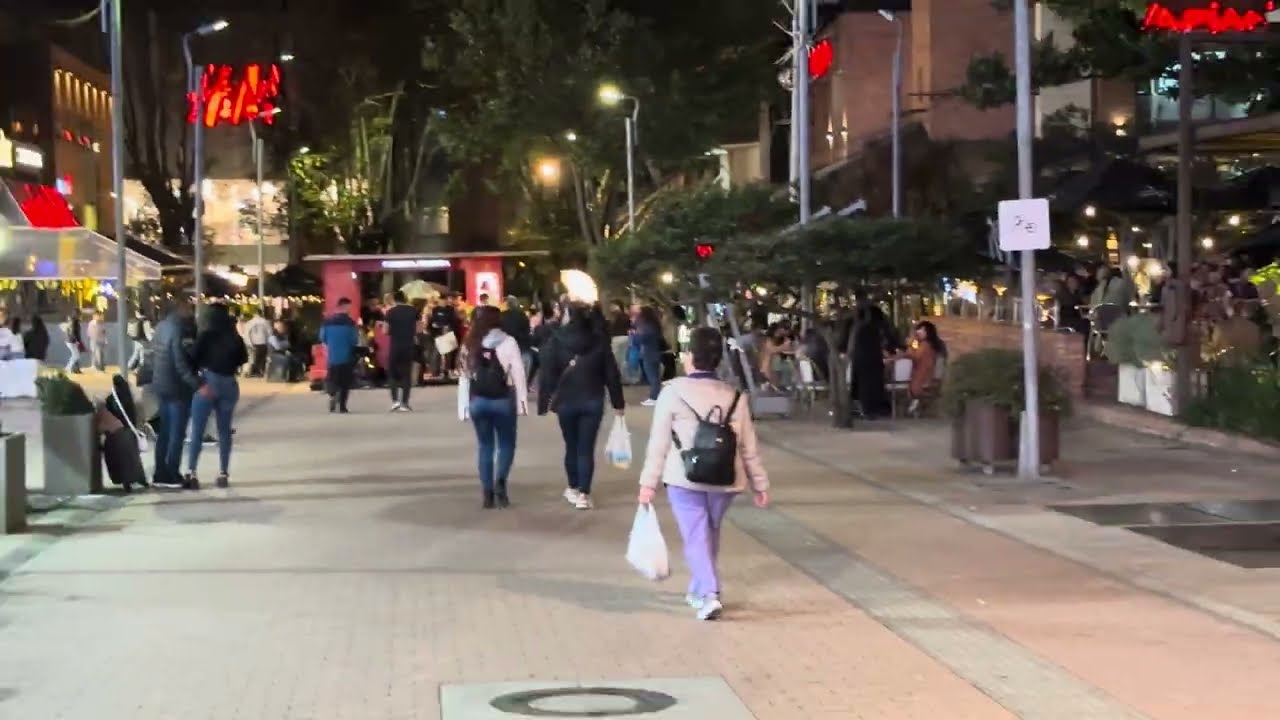 BOGOTÁ 🇨🇴 parece EUROPA: Un día en la Zona Rosa 