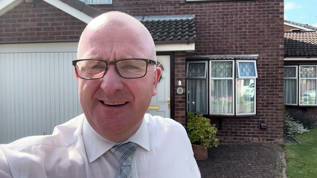 Property for sale in Nuneaton - Blenheim Close, Crowhill with Sheldon Bosley Knight.