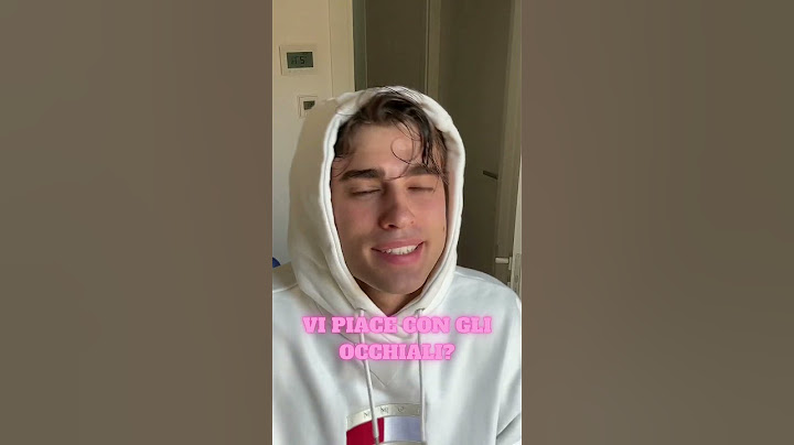 SIMONE BERLINI tiktok, vi piace con gli occhiali?  #iscriviti #tiktok #live #video
