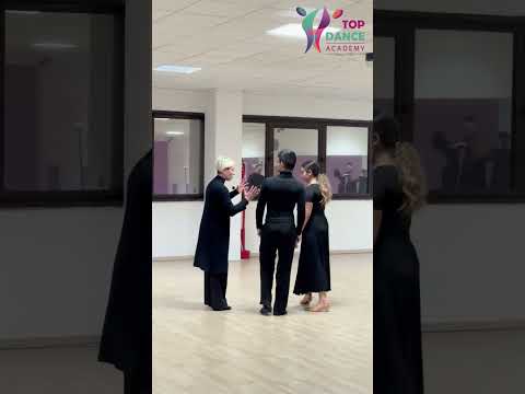Imparando a ballare alla Top Dance Academy