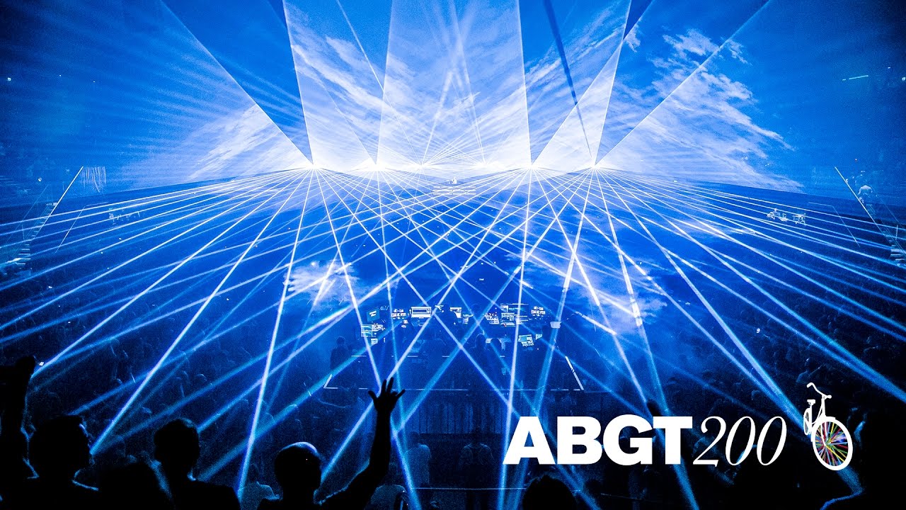 Above & Beyond feat. Alex Vargas 'Sink The Lighthouse' (Maor Levi Remix) live at #ABGT200, Amsterdam auf YouTube ansehen Above & Beyond feat. Alex Vargas 'Sink The Lighthouse' (Maor Levi Remix) live at #ABGT200, Amsterdam auf YouTube ansehen