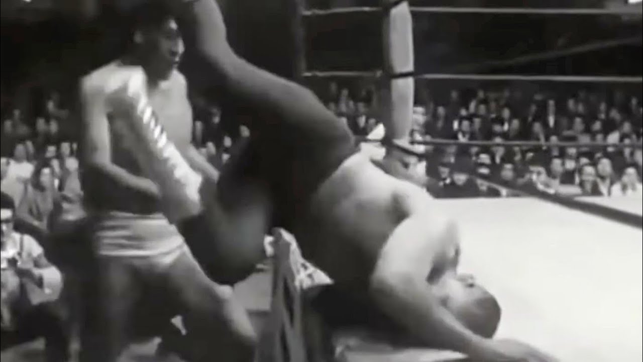 Killer Kowalski vs. Michiaki Yoshimura - JWA 3/23/1963 - YouTube