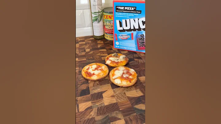 Gourmet Lunchly Pizza #shorts thumbnail