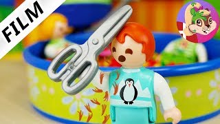 Playmobil historie - Emma klipper sit eget hår