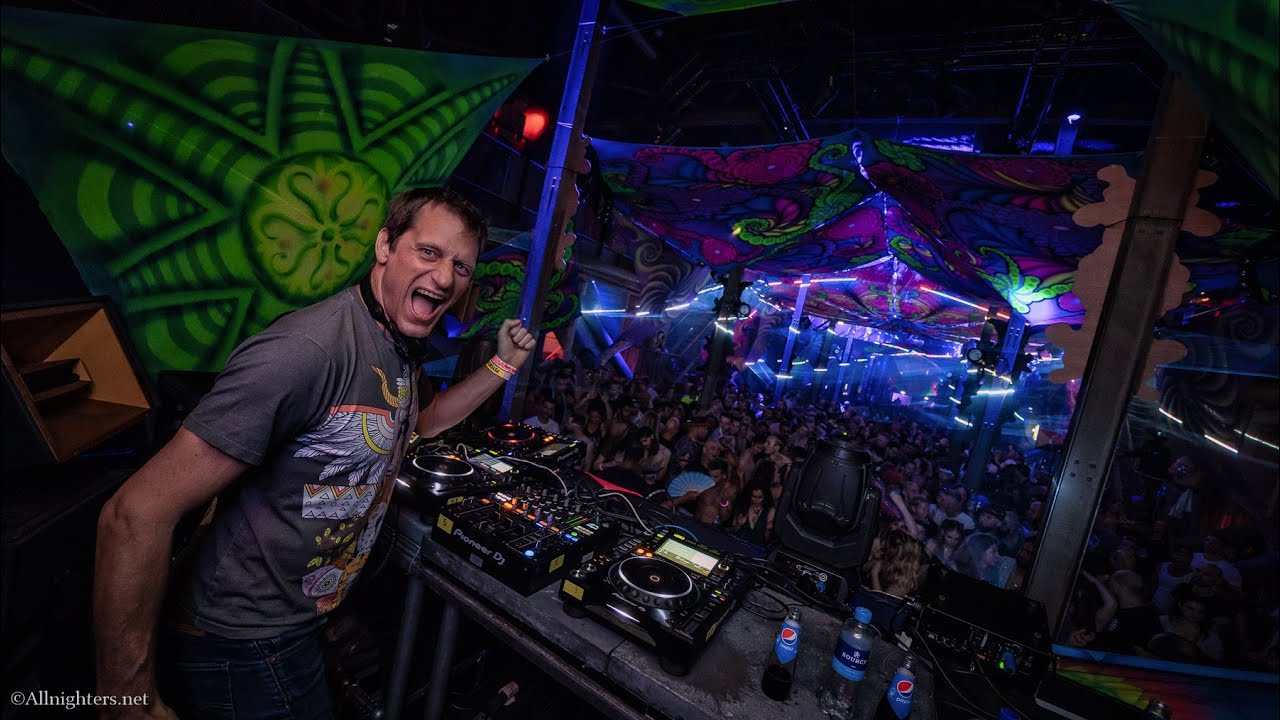 Tristan at Psychedelic Rave presents Time Traveler