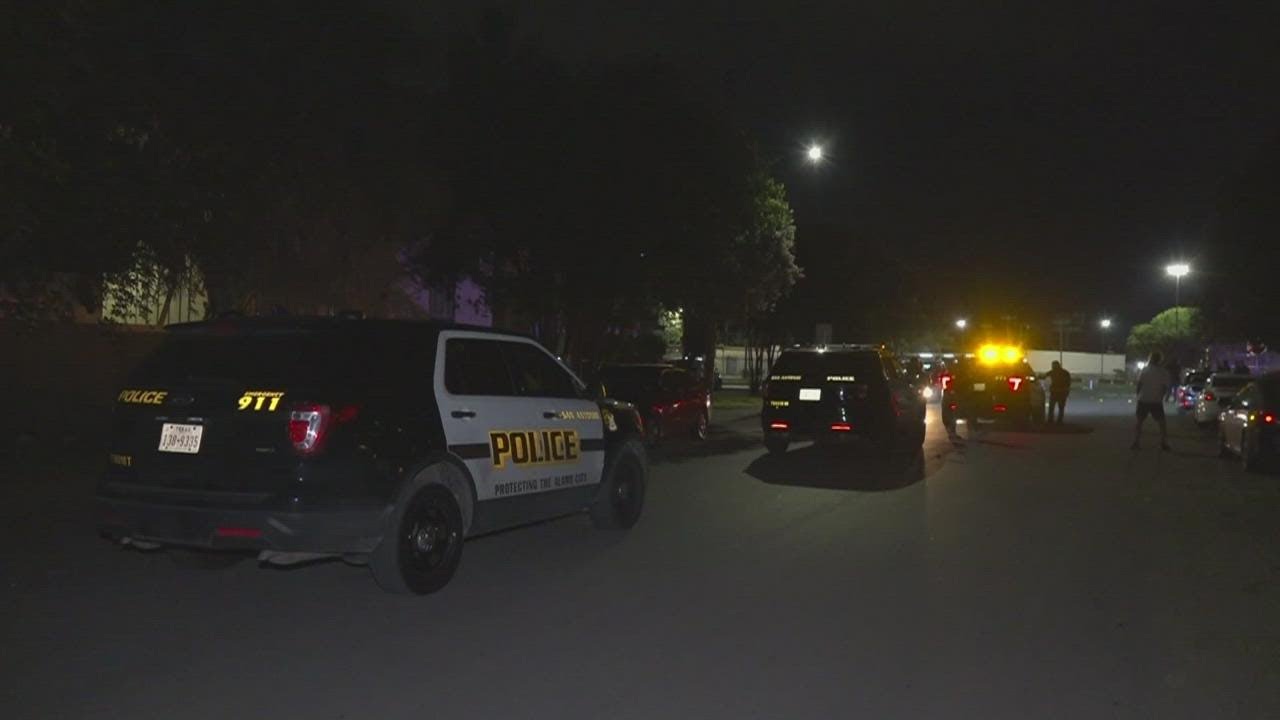 Police search for four suspects after man shot and killed inside ...