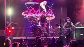 Plush live from Fort Wayne