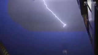 The lightning strike to Tokyo Sky Tree by Amazing World 897 views 10 years ago 31 seconds