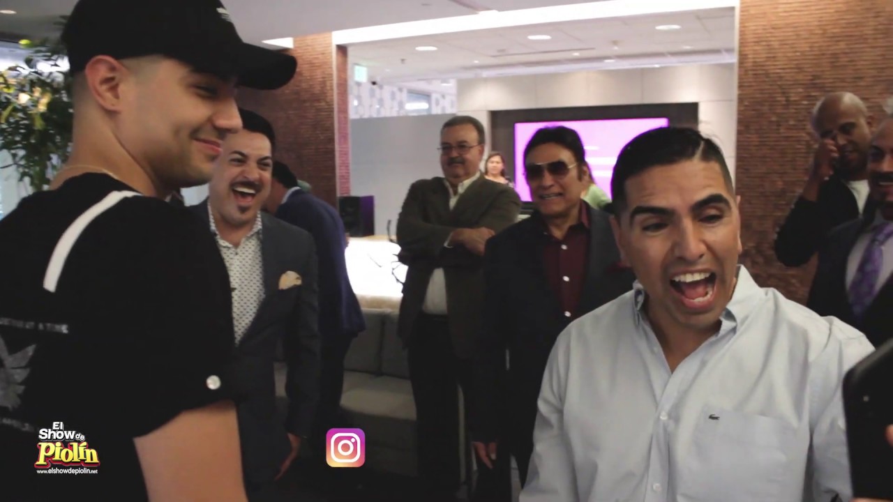 Vean el susto que le dio Piolín a Luis Hernández de Los Tigres del Norte
