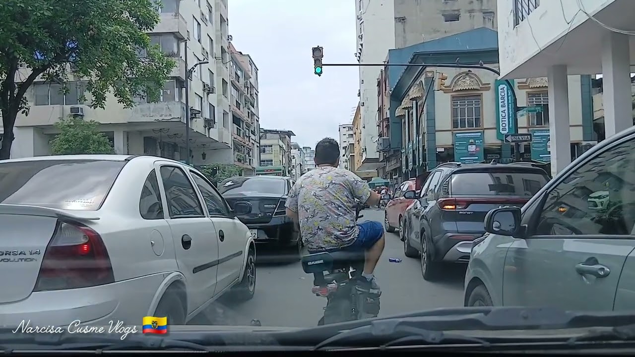 Un poco del centro de la  Ciudad de Guayaquil. Bienvenidos chicos, gracias por suscribirse.