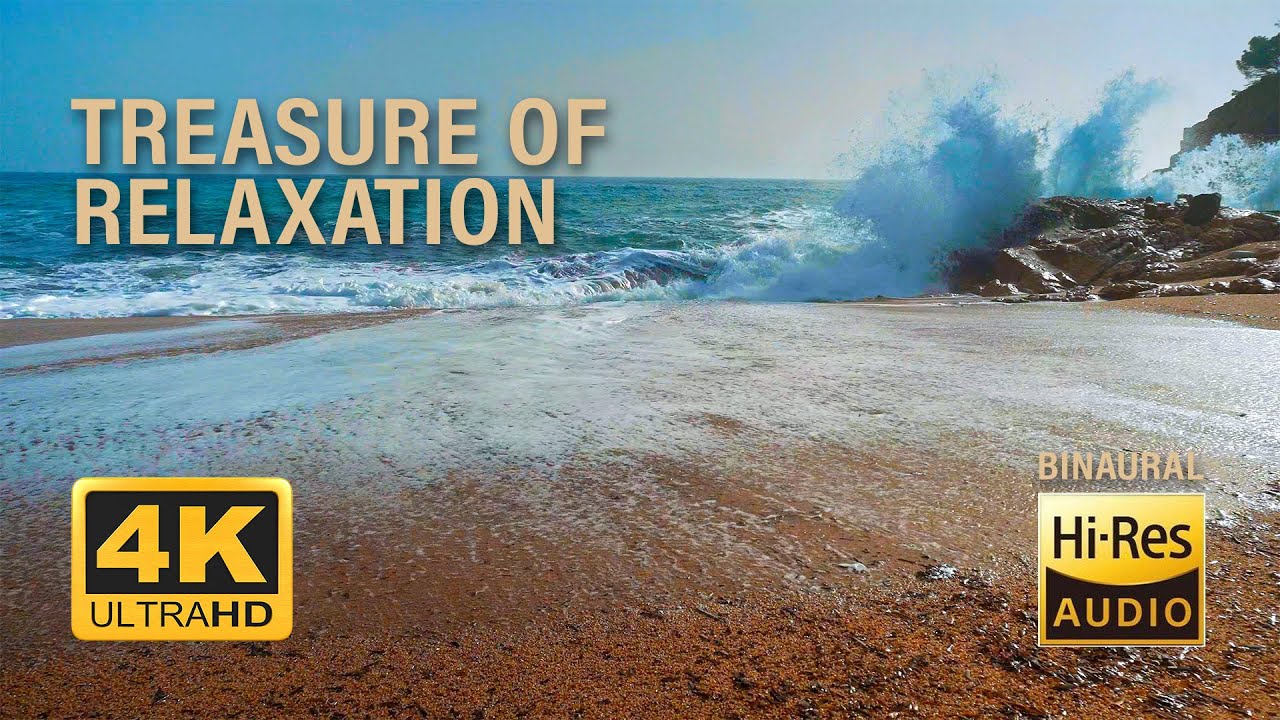 Walk on the beach. Relaxing Ocean Splashing Waves.