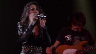 Video thumbnail of "Malú ~ A Esto Le Llamas Amor [Tour Sí, Madrid Palacio de los Deportes 2013]"