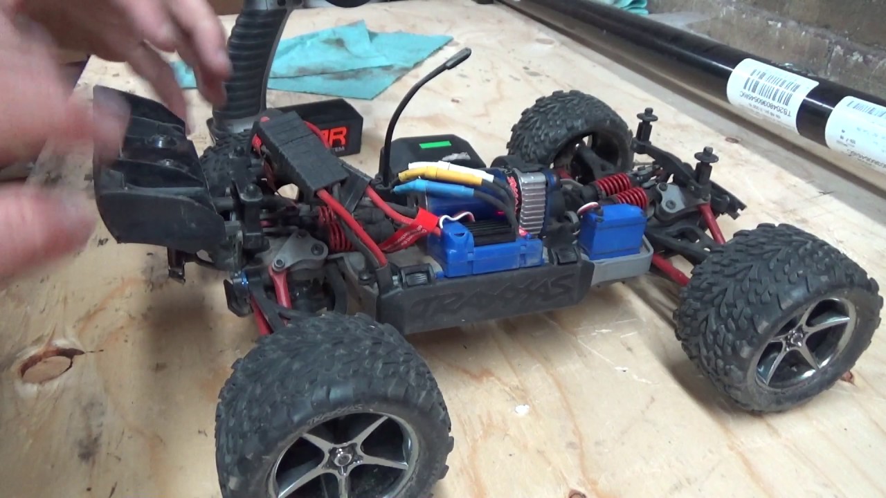 1/16 E-Revo rear bulkhead disassembly pinion and ring gear issues