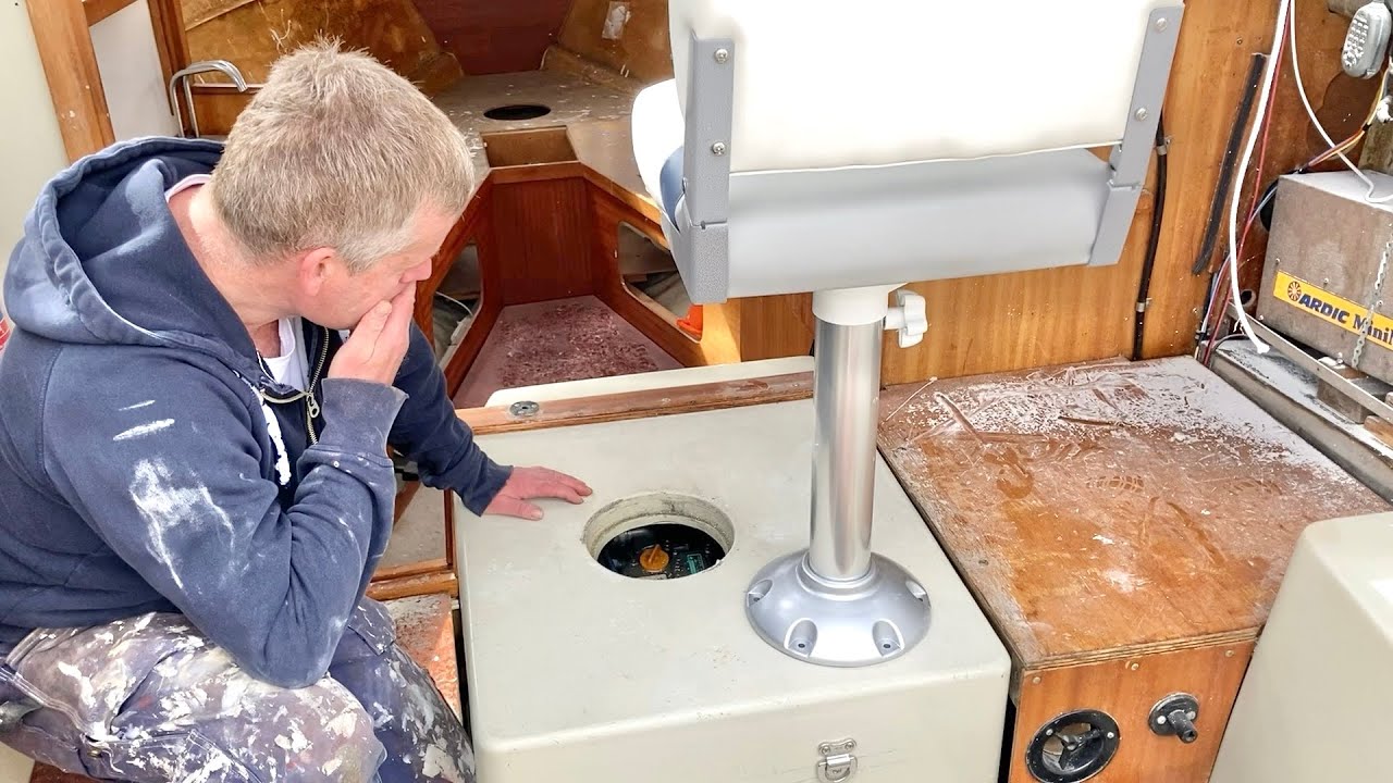 Albin 25. Vi fortsätter renovera vår båt