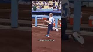 Charlie seeing his dad’s old teammate Dansby Swanson is just 🥹🥰 #shorts
