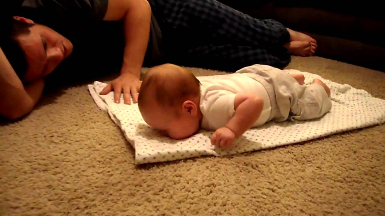 Dad & tummy time