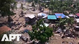 Typhoon Kalmaegi Wipes Out Home in Philippines, Mother Scrambles to Salvage Belongings | APT