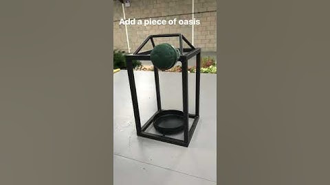 How to add flowers to lanterns with Oasis