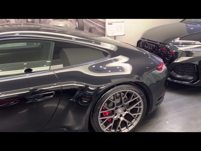 911- ab motors // Showroom Total Black class=