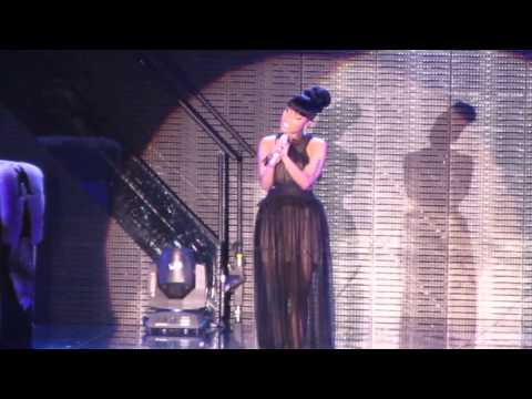 Nicki Minaj - Pils N Potions - The Pinkprint Tour 2015