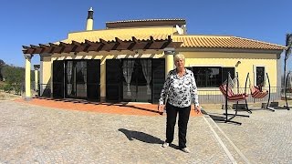 Villas for sale in the São Brás de Alportel area in the Algarve, ref B137