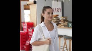 Expand The Splay Display Projector In Seconds, And Youll Have A 24 Portable Screen In No Time