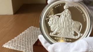 ウナとライオン 重さ１キロの銀貨・コイン　～2019 イギリス領オルダニー島 Una and The Lion Alderney～