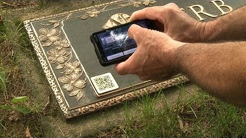 Digital graves allow deceased to live forever on the web