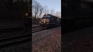 NS 9720 with UP 6382 and UP 6402! NS 9720 with UP 6382 and UP 6402!