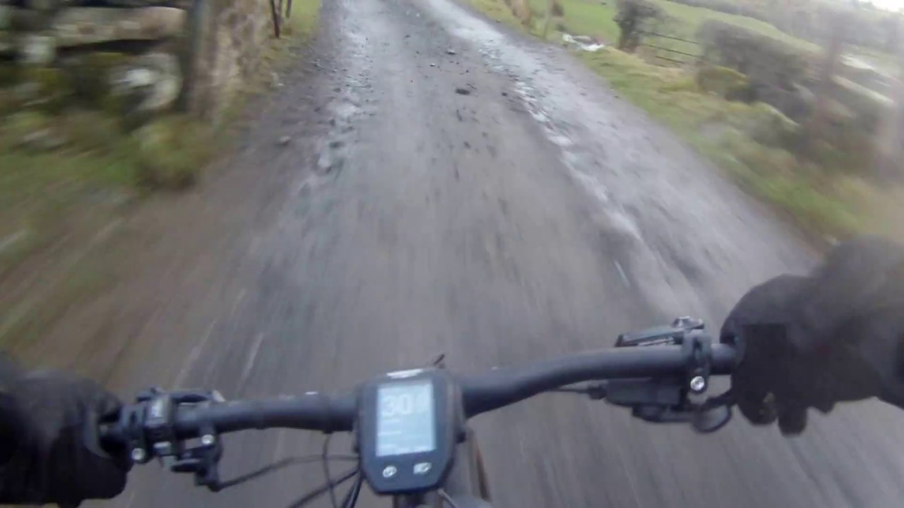 Cycling down from Pundeavon reservoir toward Kilbirnie