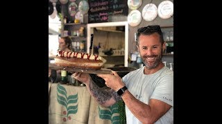 1 KG Donut Eating Competition