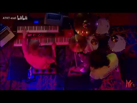 DOMi & JD Beck - Giant Nutz at LPR.tv