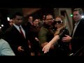 Mariah Welcomed by Filipino Fans at the Hotel (Manila 2014 - HD)