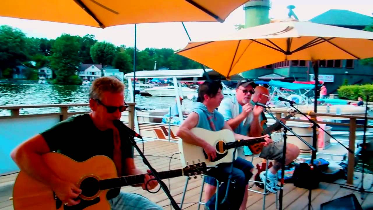 "Folsom Prison Blues" - VRT Acoustic featuring RJ Hagler