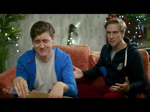 Почему нельзя покупать подарки слишком заранее — Foil Arms and Hog