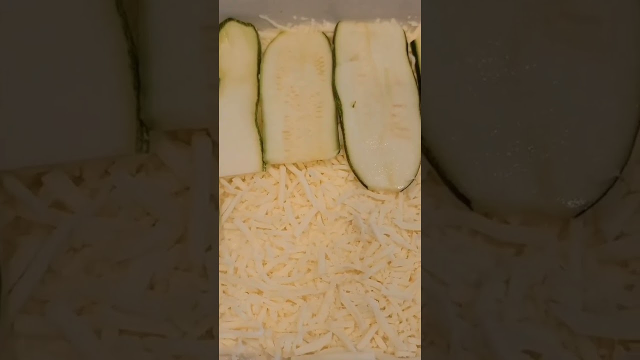 ⁣Make a low carb lasagna with me! Like and sub for more! 🥰