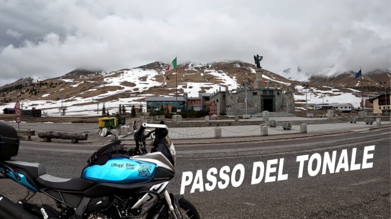 Passo del Tonale in moto