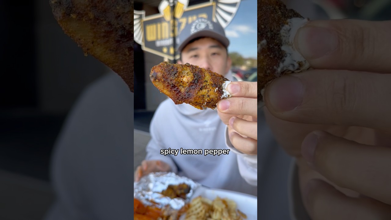 Rating wings at Wingzup in Austin, TX