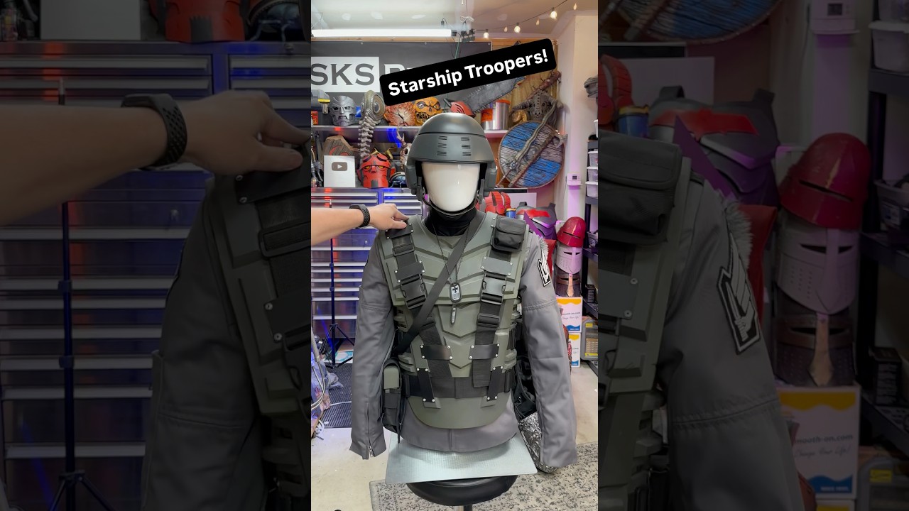 Starship Troopers Cosplay Helmet and Armor #starshiptroopers #cosplay #3dprinting #movie