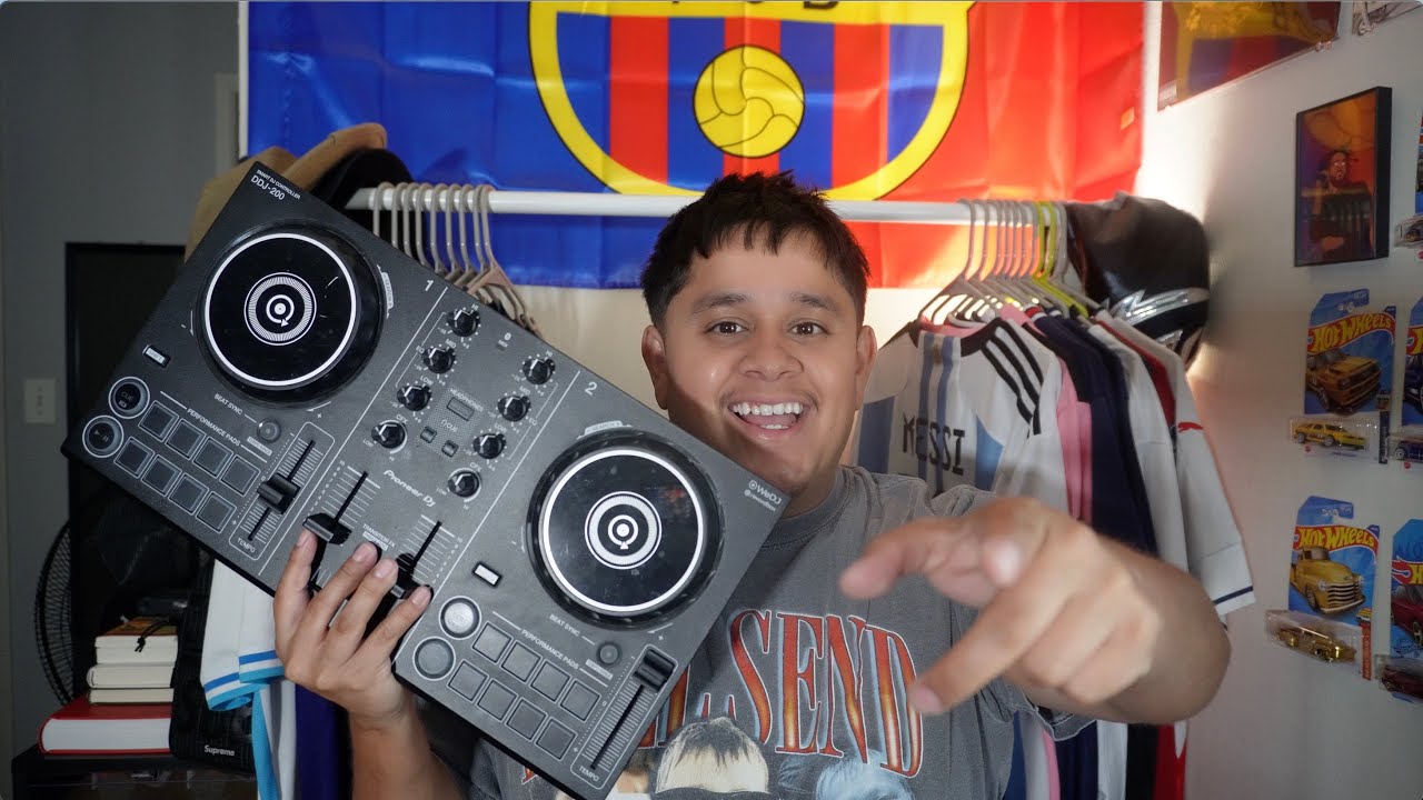 How To Start To DJ and Getting Your First Gig - YouTube