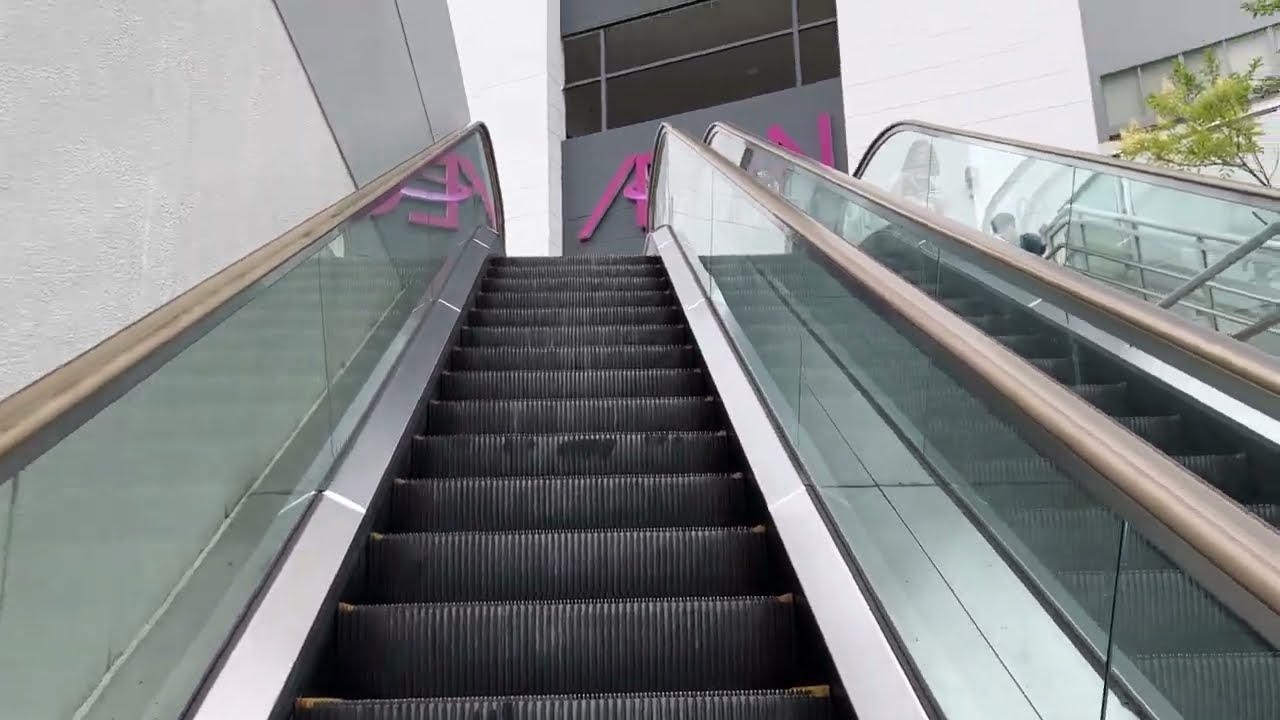 【フジテック】8X エスカレーター　1X オートスロープ　イオンモール大日 8X escalator & autoslope Aeon mall Dainichi Osaka Japan