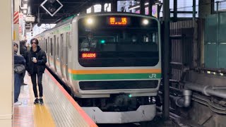 【E231系U590編成10両  TK入場回送（指定保全）】E231系1000番台ﾔﾏU-590編成が回送電車とし新宿駅1番線を通過するシーン（回8648M）2023.11.15〜ジョイント音最高！〜