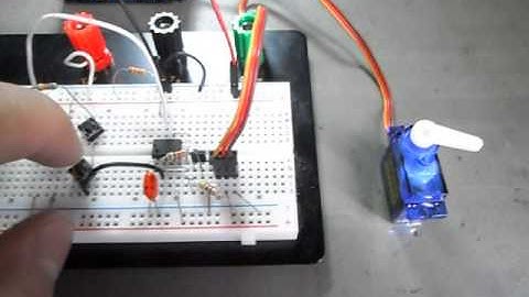 Controle de servo com 555