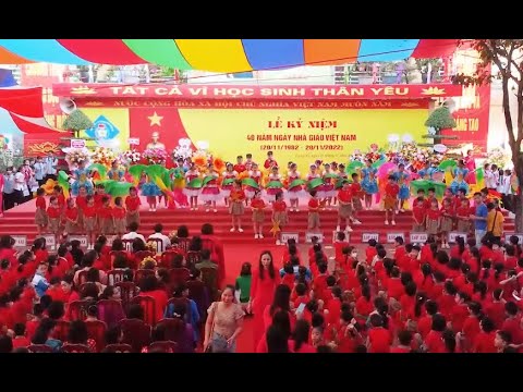 Video trường tiểu học lê lợi, lễ kỷ niệm 40 năm ngày nhà... - YouTube