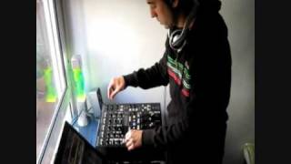 DDM4000 behringer + Traktor.