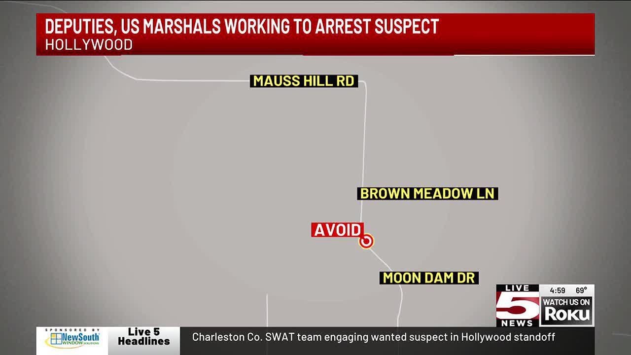 VIDEO: Deputies, US Marshals working to arrest man barricaded in ...
