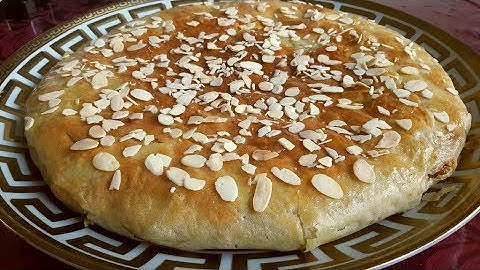 بسطيلة بالدجاج من يد ماما و اول فيديو ليها عندي في القناة