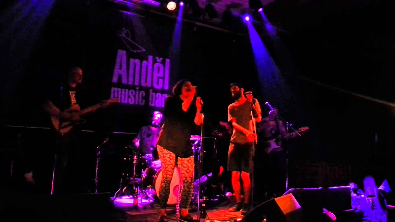 Sebevrány v Andělu - YouTube