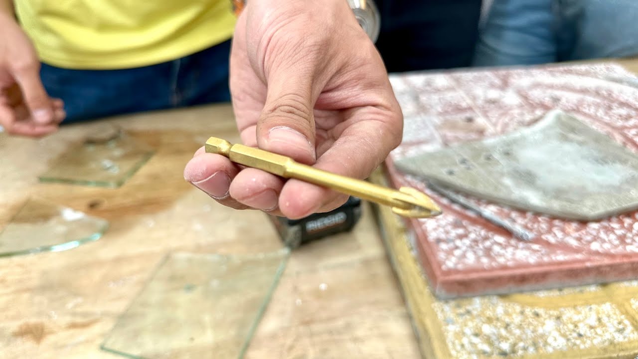 Mũi khoan kính 4 me cắt DIAGER - Sản xuất tại Pháp