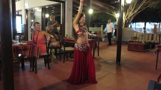 sofia anarkali mesmerizes us with this belly dancing performance